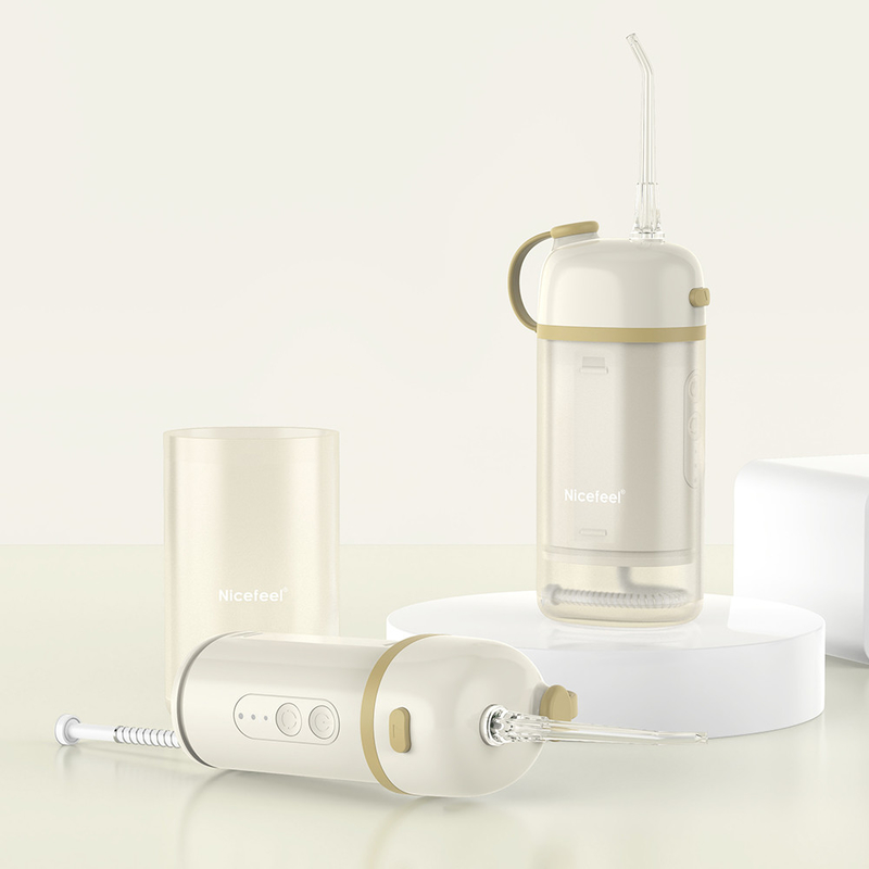 IPX7電気歯科ジェット機のコードレス タイプC携帯用小型水Flosserの歯の洗剤