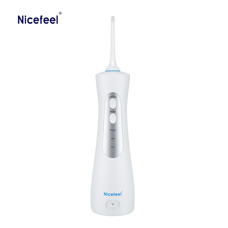 クリーン ウォーター コードレス歯科水Flosser 150のMLは歯のIrrigator 5のノズルのジェット機で行く